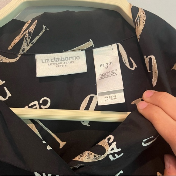 Liz Claiborne Petite Medium Pattern Button Up Long Sleeve Blouse 100% Silk - Picture 5 of 7